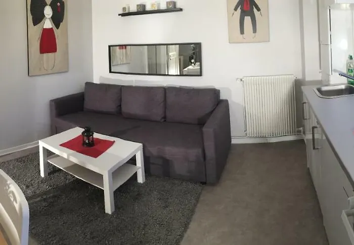 公寓 菲纳拉科尔马公寓