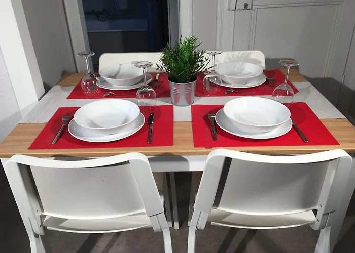 菲纳拉科尔马公寓 公寓 *